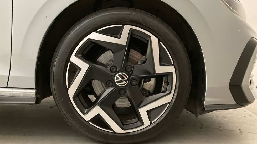 Volkswagen Golf 2.0 TDI 150 R-Line 5dr DSG Diesel Hatchback - Image 5