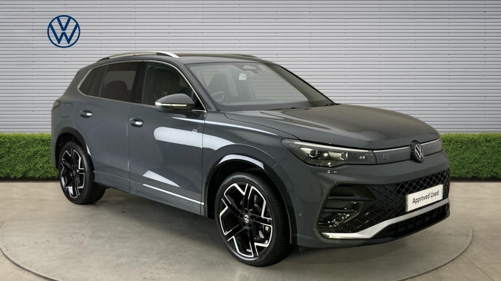 Volkswagen Tiguan 2.0 TDI R-Line 5dr DSG Diesel Estate - Image 1