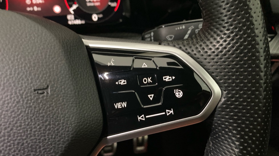 Volkswagen Golf 1.5 TSI 150 R-Line 5dr Petrol Hatchback - Image 18