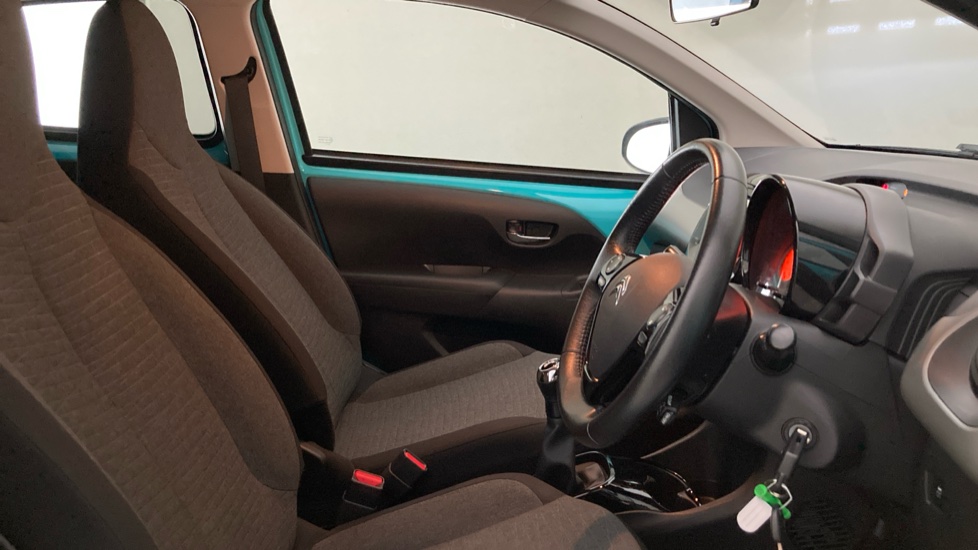 Citroen C1 1.2 PureTech Flair 5dr Petrol Hatchback - Image 15