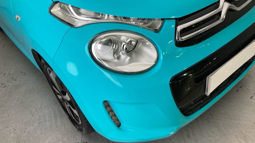 Citroen C1 1.2 PureTech Flair 5dr Petrol Hatchback - Image 21