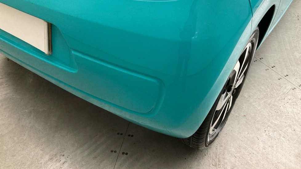 Citroen C1 1.2 PureTech Flair 5dr Petrol Hatchback - Image 27