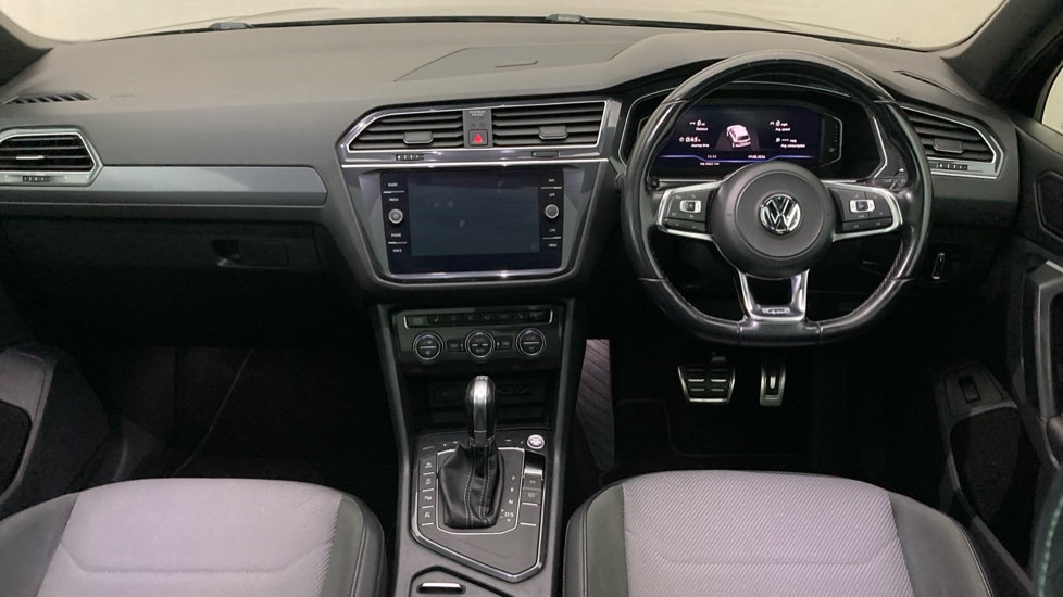 Volkswagen Tiguan 2.0 TDi 150 R-Line 5dr DSG Diesel Estate - Image 9