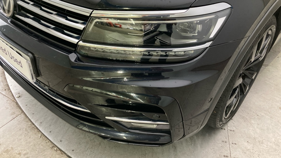 Volkswagen Tiguan 2.0 TDi 150 R-Line 5dr DSG Diesel Estate - Image 22