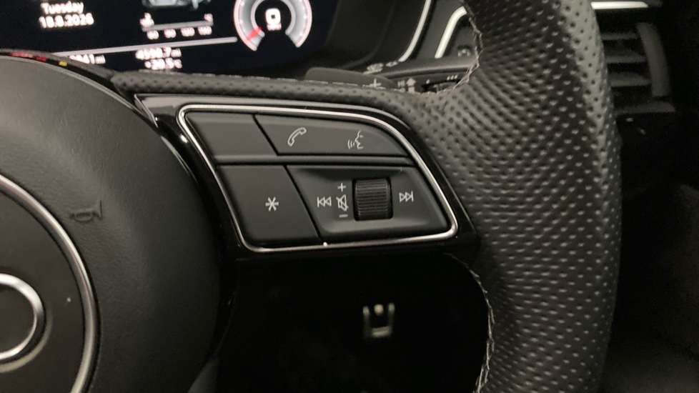 Audi A4 35 TFSI Black Edition 4dr S Tronic Petrol Saloon - Image 18