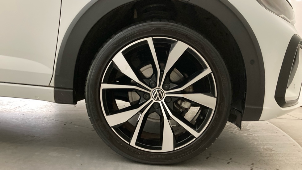 Volkswagen Taigo 1.5 TSI 150 R-Line 5dr DSG Petrol Hatchback - Image 5