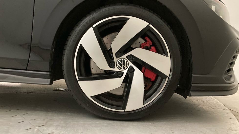 Volkswagen Golf 2.0 TSI 300 GTI Clubsport 5dr DSG Petrol Hatchback - Image 5