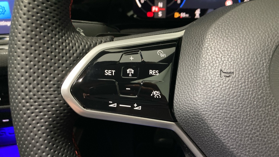 Volkswagen Golf 2.0 TSI 300 GTI Clubsport 5dr DSG Petrol Hatchback - Image 17