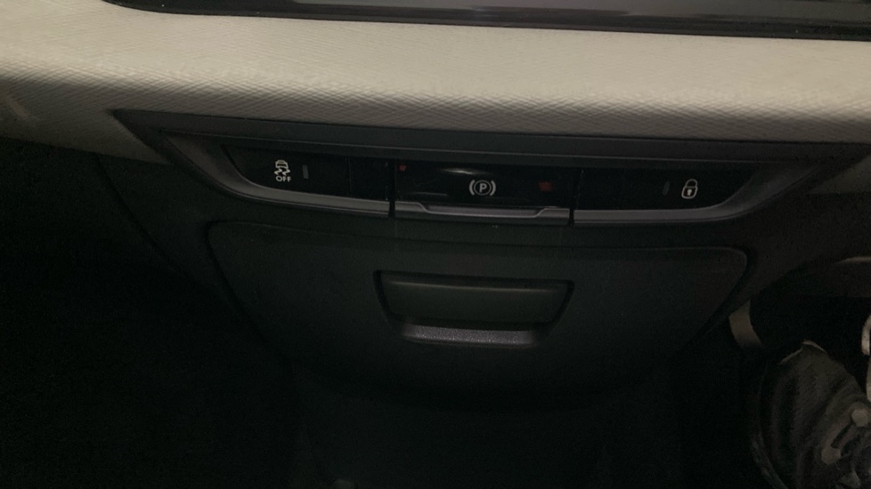Citroen C4 Picasso 1.6 BlueHDi Selection 5dr Diesel Estate - Image 13