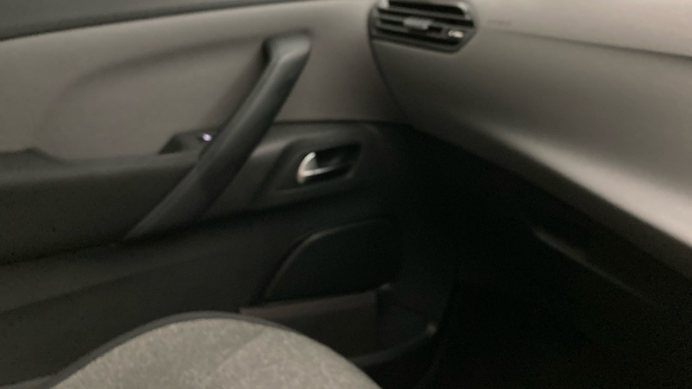 Citroen C4 Picasso 1.6 BlueHDi Selection 5dr Diesel Estate - Image 34