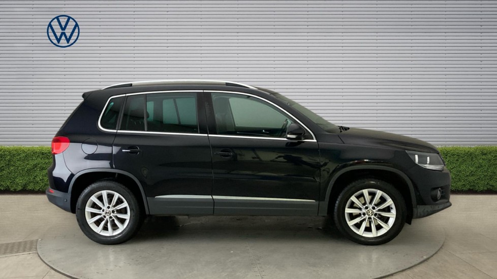 Volkswagen Tiguan 2.0 TDi BlueMotion Tech SE 5dr Diesel Estate - Image 4