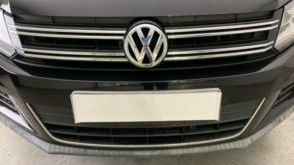 Volkswagen Tiguan 2.0 TDi BlueMotion Tech SE 5dr Diesel Estate - Image 23