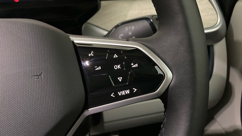 Volkswagen ID. Buzz 150kW Style Pro 77kWh 5dr Auto Electric Estate - Image 18