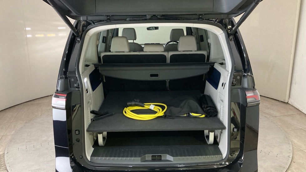Volkswagen ID. Buzz 150kW Style Pro 77kWh 5dr Auto Electric Estate - Image 20