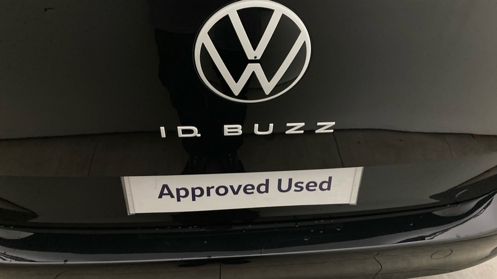 Volkswagen ID. Buzz 150kW Style Pro 77kWh 5dr Auto Electric Estate - Image 42