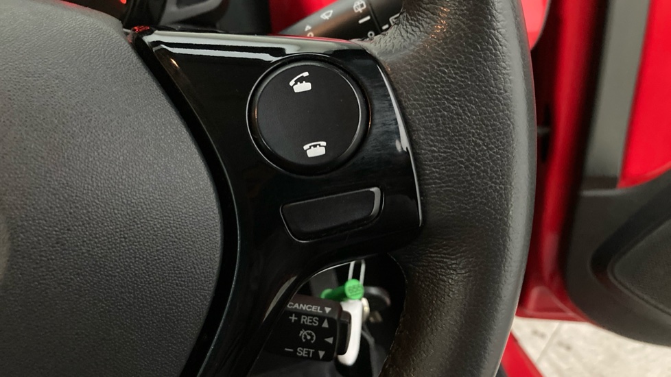Toyota Aygo 1.0 VVT-i X-Pression 5dr Petrol Hatchback - Image 18