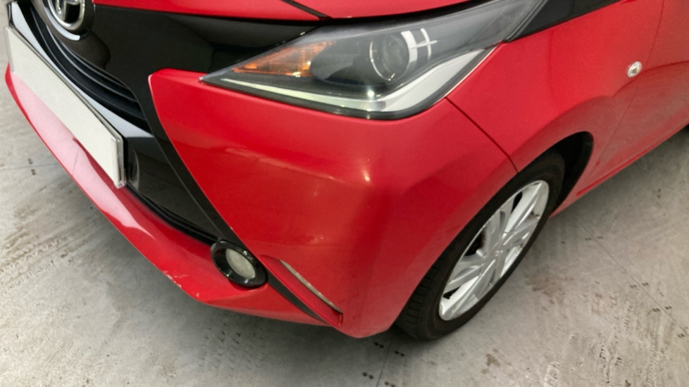 Toyota Aygo 1.0 VVT-i X-Pression 5dr Petrol Hatchback - Image 30