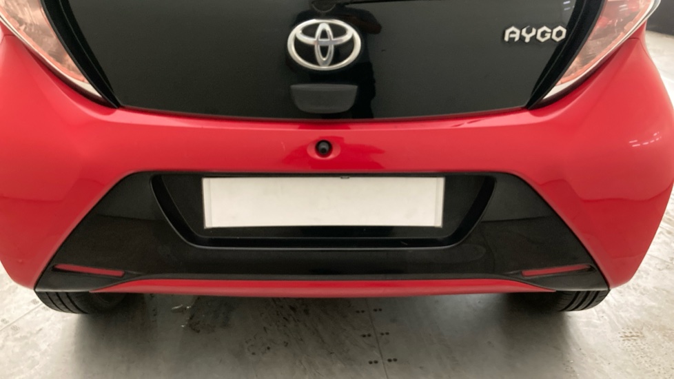 Toyota Aygo 1.0 VVT-i X-Pression 5dr Petrol Hatchback - Image 36