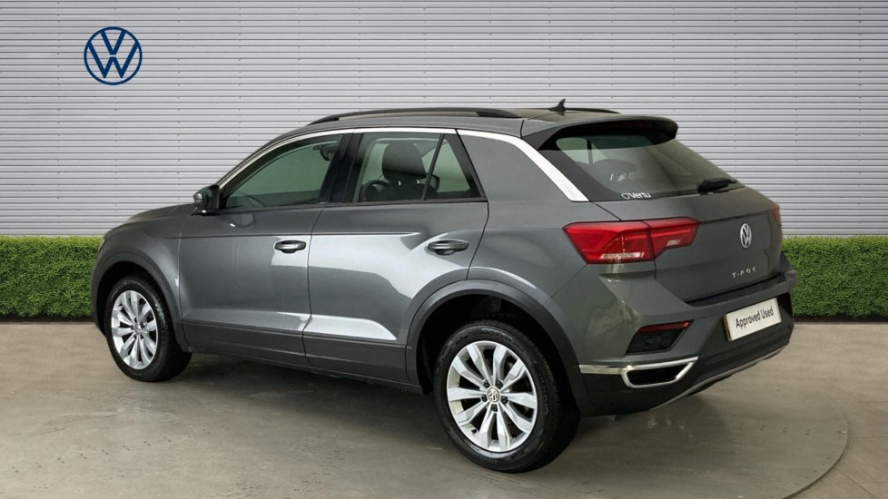 Volkswagen T-Roc 1.6 TDI SE 5dr Diesel Hatchback - Image 3
