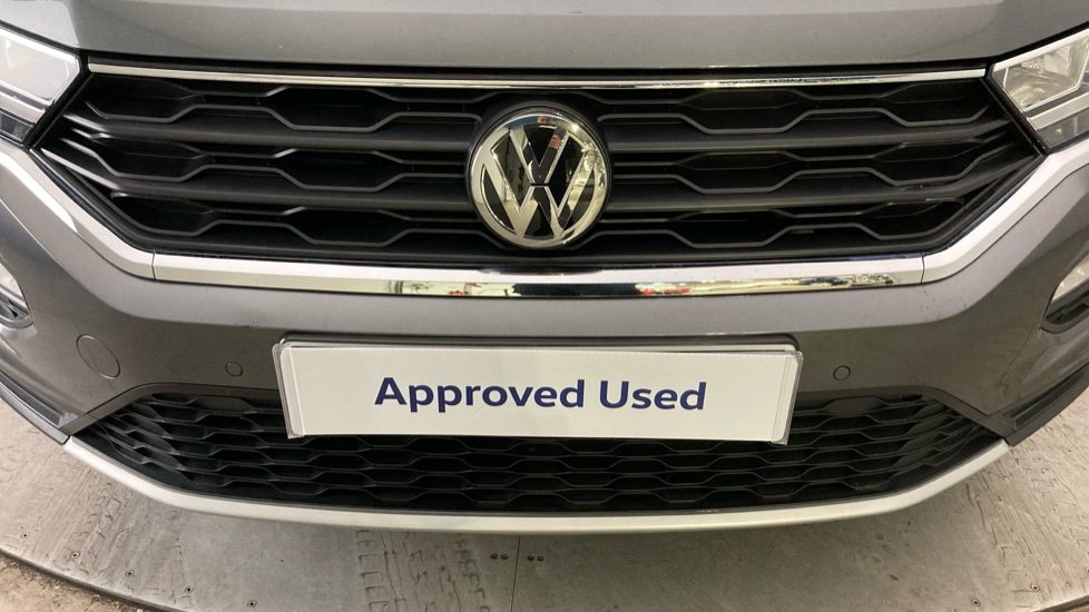 Volkswagen T-Roc 1.6 TDI SE 5dr Diesel Hatchback - Image 23