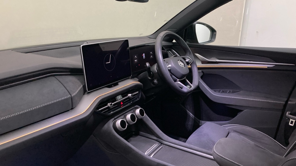 Skoda Kodiaq 1.5 TSI iV 204 SportLine 5dr DSG Estate - Image 2