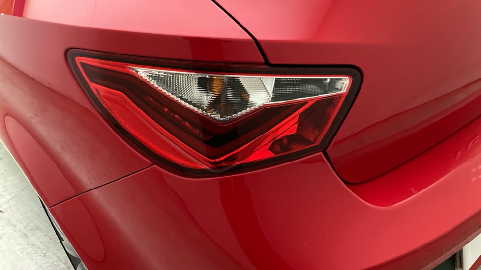 SEAT Ibiza 1.4 TSI ACT FR Edition 3dr Petrol Hatchback - Image 24