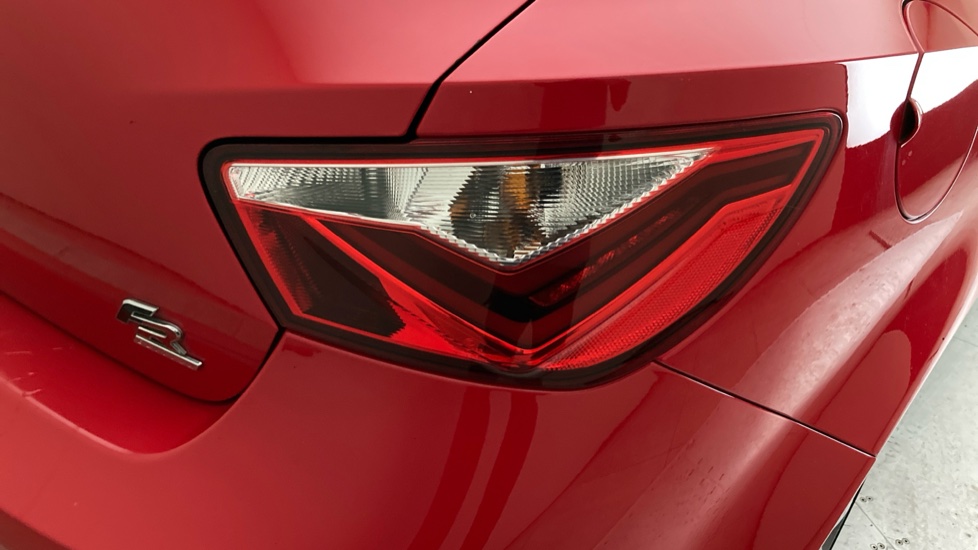 SEAT Ibiza 1.4 TSI ACT FR Edition 3dr Petrol Hatchback - Image 25