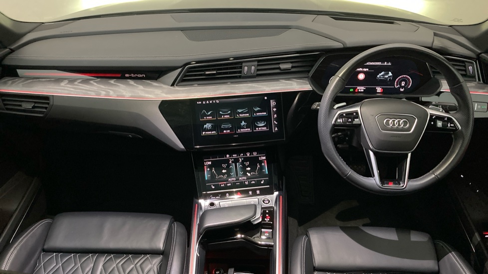 Audi e-tron 300kW 55 Quattro 95kWh Vorsprung 5dr Auto Electric Hatchback - Image 9