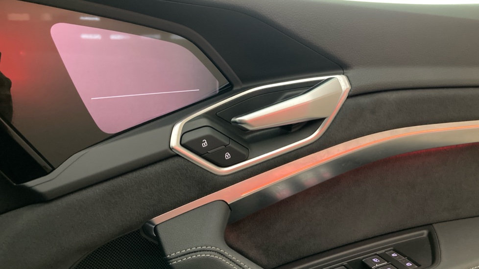 Audi e-tron 300kW 55 Quattro 95kWh Vorsprung 5dr Auto Electric Hatchback - Image 28