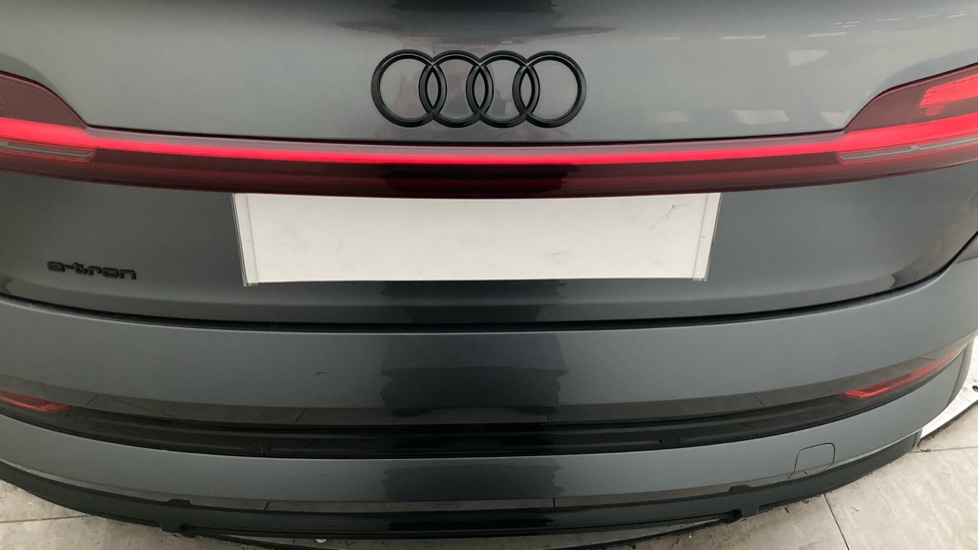 Audi e-tron 300kW 55 Quattro 95kWh Vorsprung 5dr Auto Electric Hatchback - Image 39
