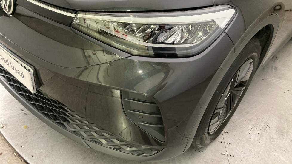 Volkswagen ID.4 109kW Life Pure 52kWh 5dr Auto Electric Estate - Image 22