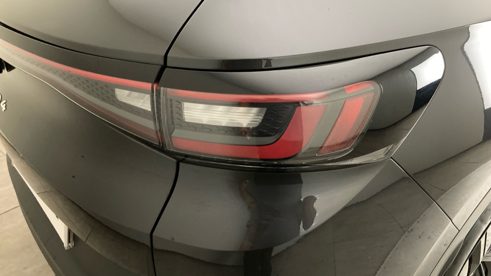 Volkswagen ID.4 109kW Life Pure 52kWh 5dr Auto Electric Estate - Image 25