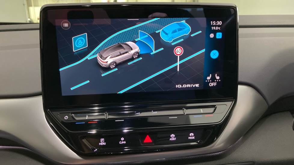 Volkswagen ID.4 109kW Life Pure 52kWh 5dr Auto Electric Estate - Image 39