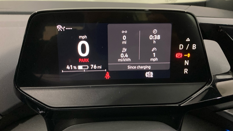 Volkswagen ID.4 109kW Life Pure 52kWh 5dr Auto Electric Estate - Image 11