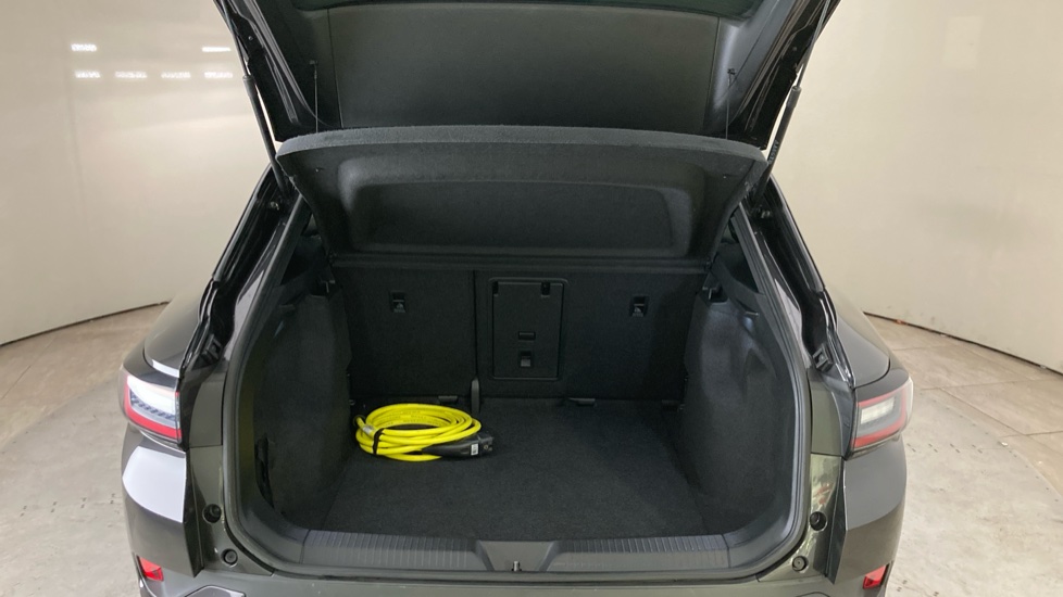 Volkswagen ID.4 109kW Life Pure 52kWh 5dr Auto Electric Estate - Image 20