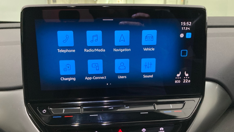 Volkswagen ID.4 109kW Life Pure 52kWh 5dr Auto Electric Estate - Image 21