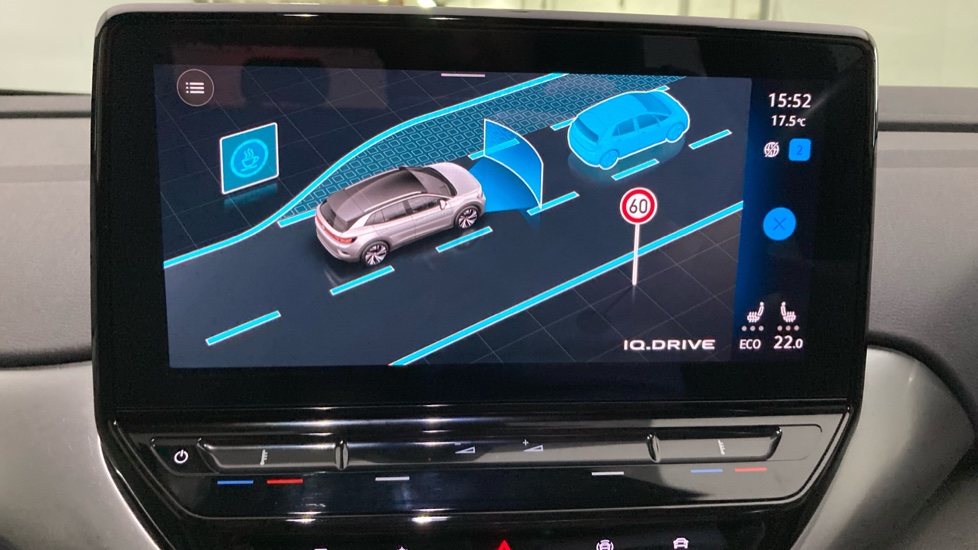 Volkswagen ID.4 109kW Life Pure 52kWh 5dr Auto Electric Estate - Image 24