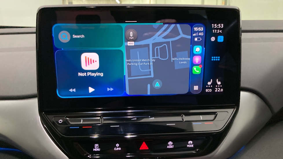 Volkswagen ID.4 109kW Life Pure 52kWh 5dr Auto Electric Estate - Image 28