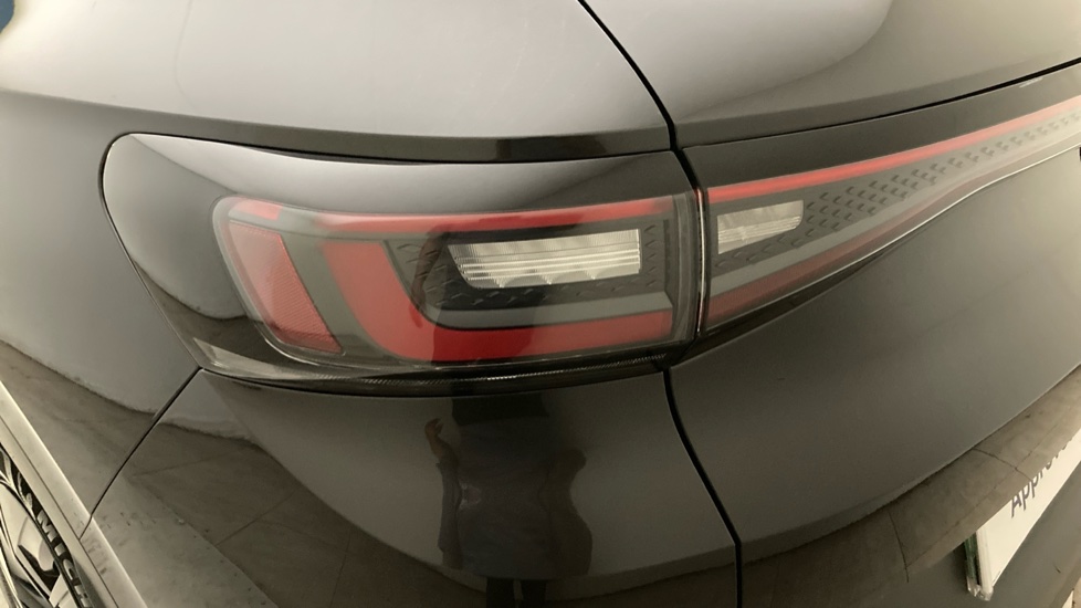 Volkswagen ID.4 109kW Life Pure 52kWh 5dr Auto Electric Estate - Image 35