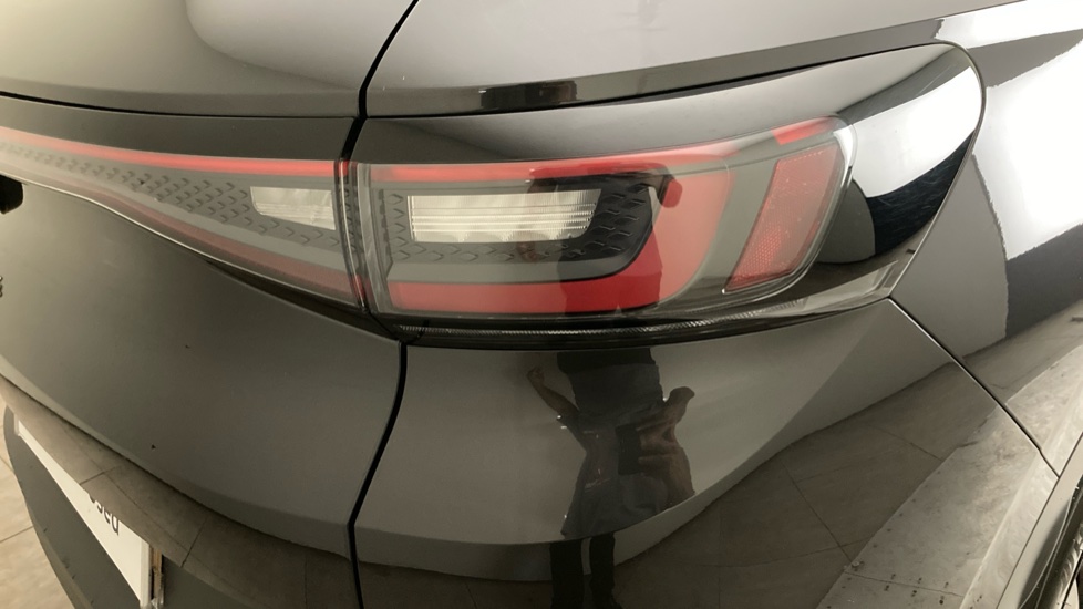 Volkswagen ID.4 109kW Life Pure 52kWh 5dr Auto Electric Estate - Image 36
