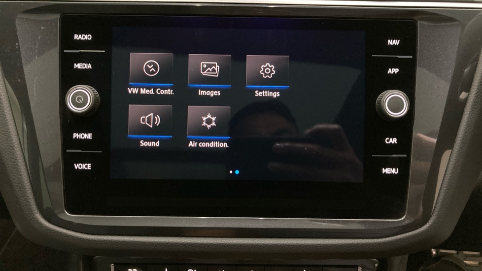 Volkswagen Tiguan 2.0 TDi 150 4Motion R-Line Tech 5dr Diesel Estate - Image 35
