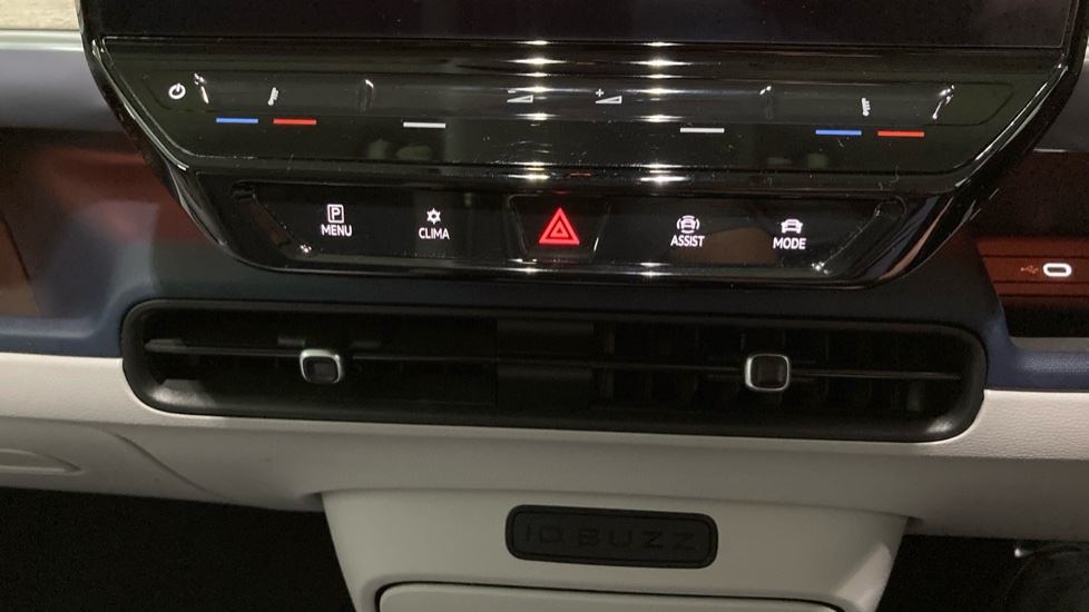 Volkswagen ID. Buzz 150kW Style Pro 77kWh 5dr Auto Electric Estate - Image 13
