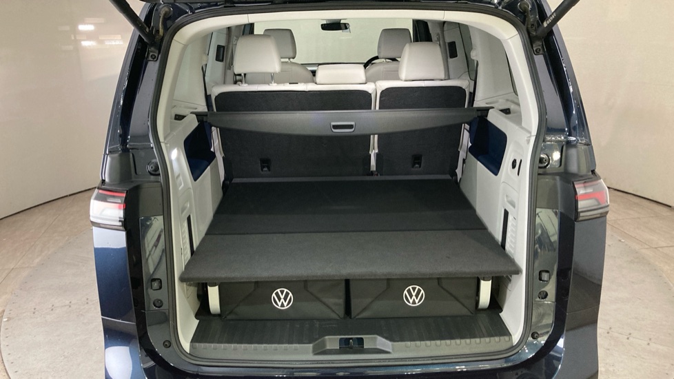 Volkswagen ID. Buzz 150kW Style Pro 77kWh 5dr Auto Electric Estate - Image 20