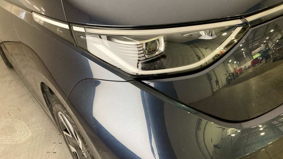 Volkswagen ID. Buzz 150kW Style Pro 77kWh 5dr Auto Electric Estate - Image 33