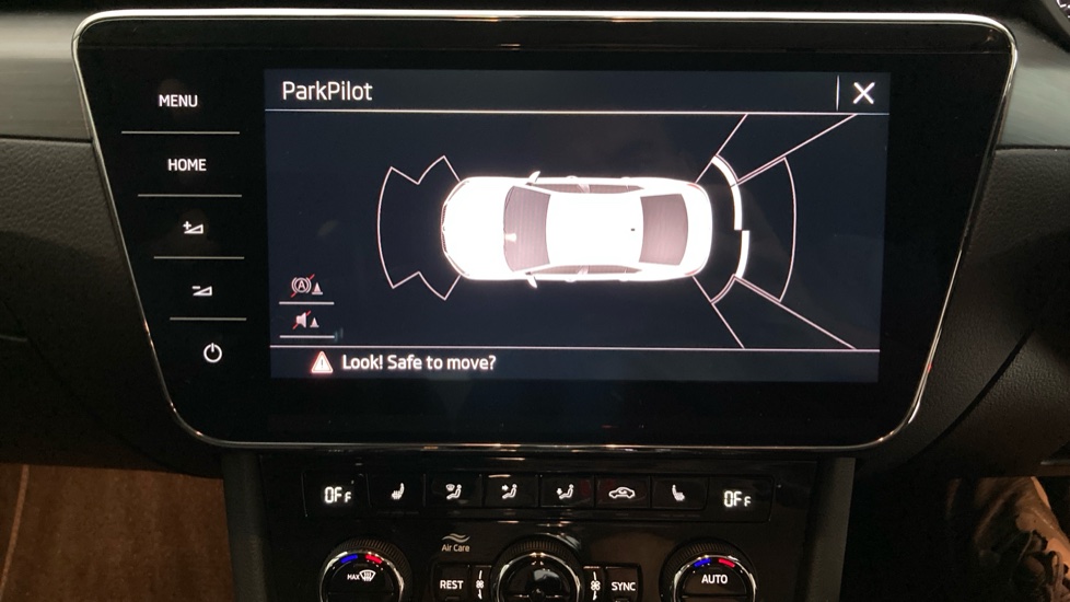 Skoda Superb 1.5 TSI SE L Executive 5dr DSG Petrol Hatchback - Image 35