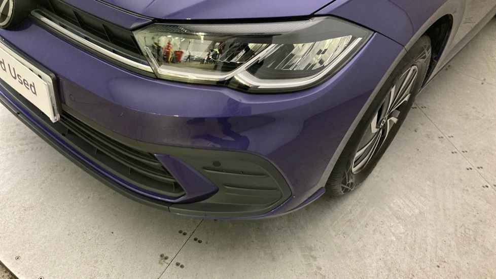 Volkswagen Polo 1.0 TSI Life 5dr Petrol Hatchback - Image 32