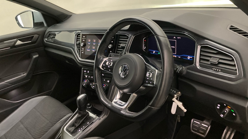 Volkswagen T-Roc 1.5 TSI EVO R-Line 5dr DSG Petrol Hatchback - Image 6