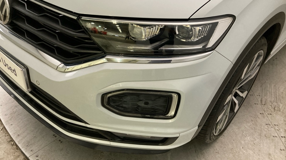 Volkswagen T-Roc 1.5 TSI EVO R-Line 5dr DSG Petrol Hatchback - Image 22