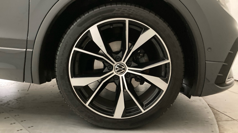 Volkswagen Tiguan 1.5 TSI 150 R-Line 5dr DSG Petrol Estate - Image 5