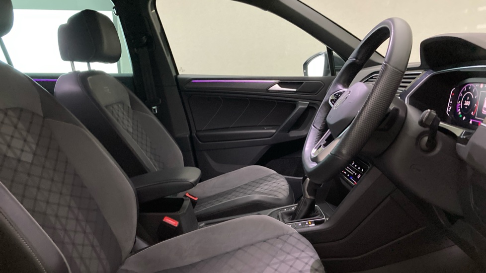 Volkswagen Tiguan 1.5 TSI 150 R-Line 5dr DSG Petrol Estate - Image 15